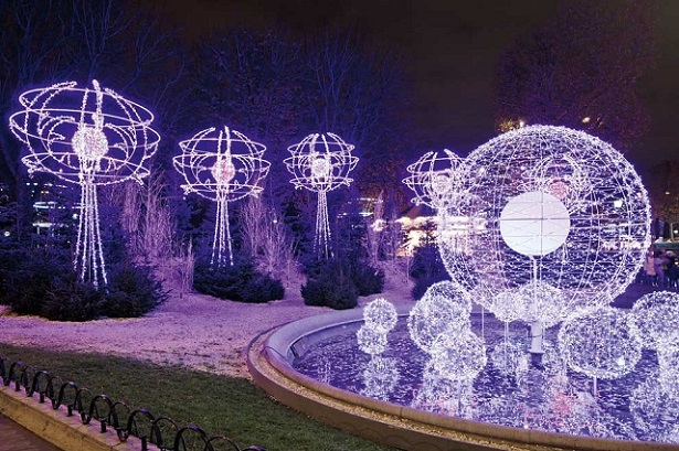 “Paris is a Christmas hub – the city of light is the perfect place for the holidays. Meet Paris Christmas attractions city guide to start you on the season’s spirit. “