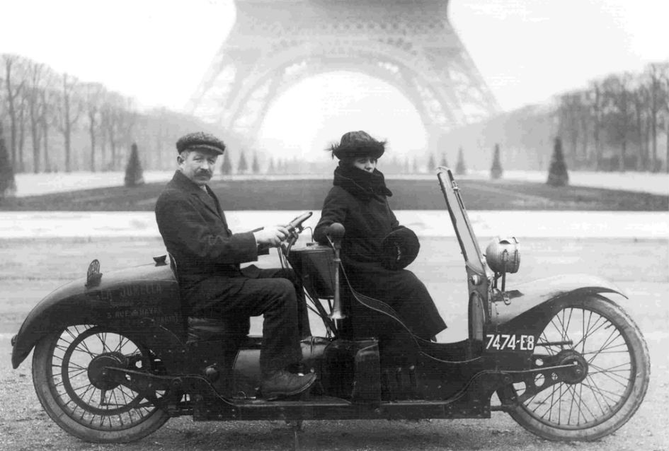 9 Amazing Vintage Photos Of Paris You Will Love (8)