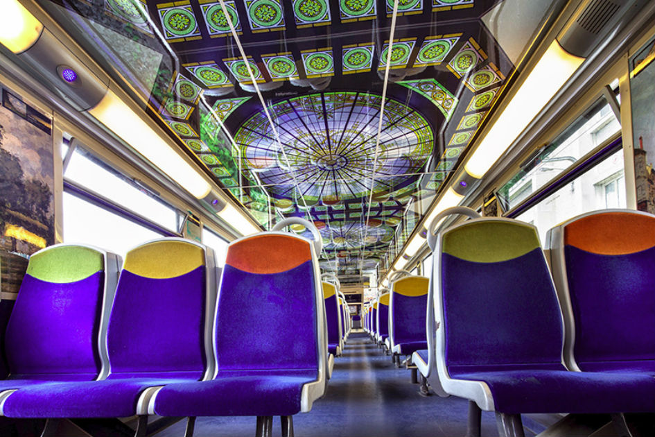 Famous Artwork In French Public Trains (6)