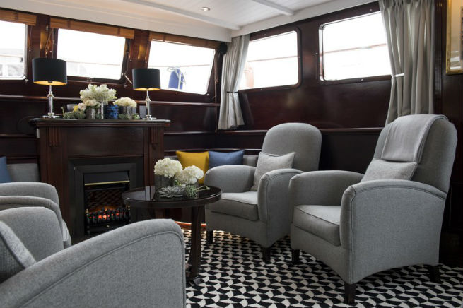 This Private Yacht Navigating the Seine is Going to Make Your Day