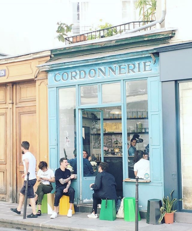 You Need to See This Insider's Shopping Guide to Paris