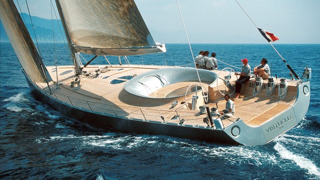 Discover the Most Revolutionary Luxury Yacht Designs by Philippe Starck (4)