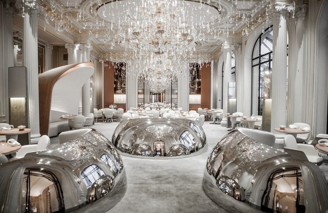 Adventure in the Haute Couture Destination that Is Hotel Plaza Athénée 10